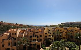 Duquesa Village Apartment - 2 Bed/2 Bath Apartment With Panoramic Sea Views