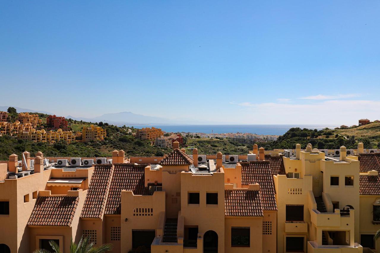 Duquesa Village Apartment - 2 Bed/2 Bath Apartment With Panoramic Sea Views Manilva Exterior foto