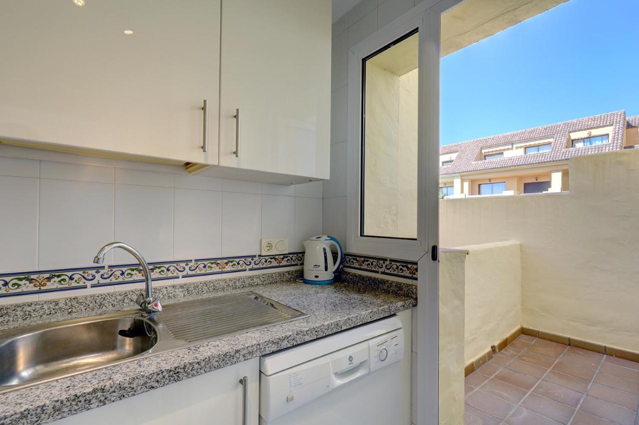 Duquesa Village Apartment - 2 Bed/2 Bath Apartment With Panoramic Sea Views Manilva Exterior foto
