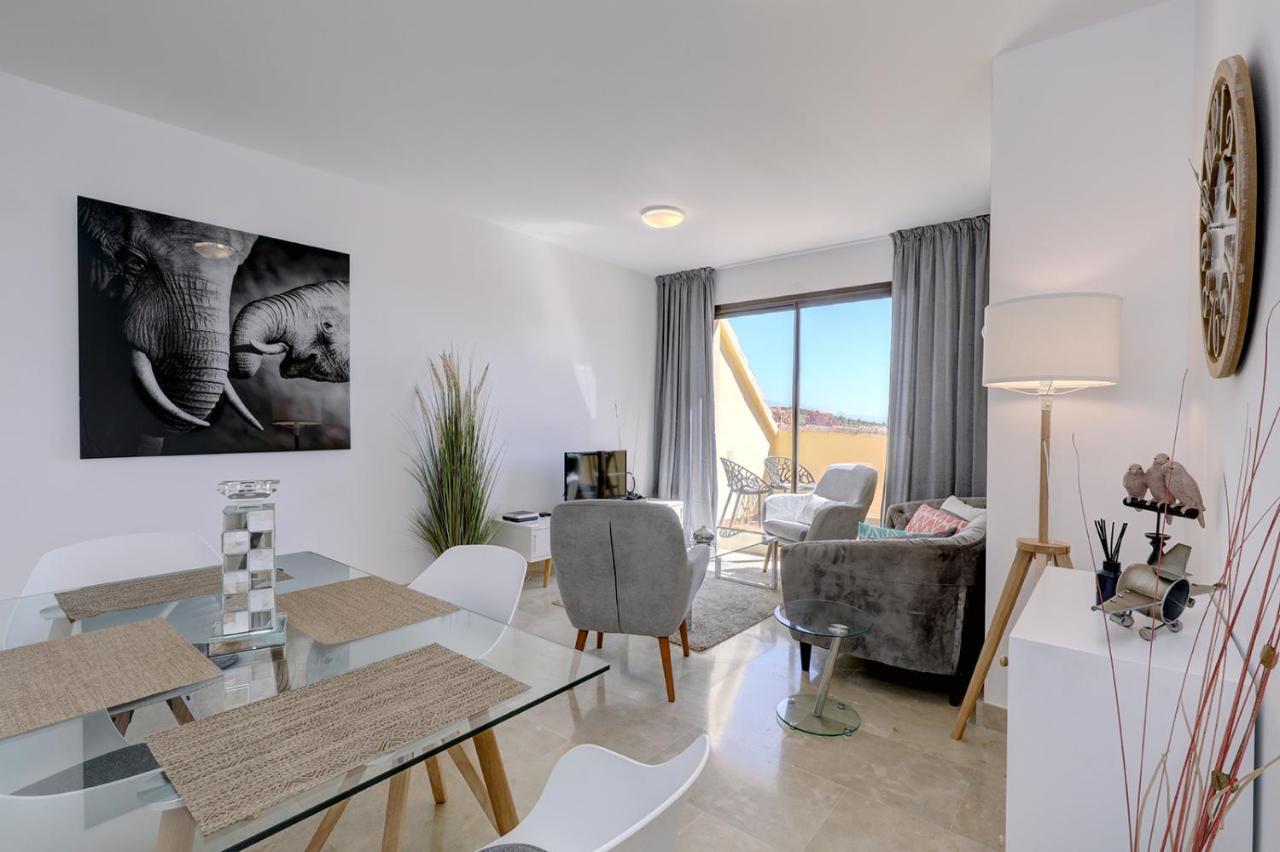 Duquesa Village Apartment - 2 Bed/2 Bath Apartment With Panoramic Sea Views Manilva Exterior foto