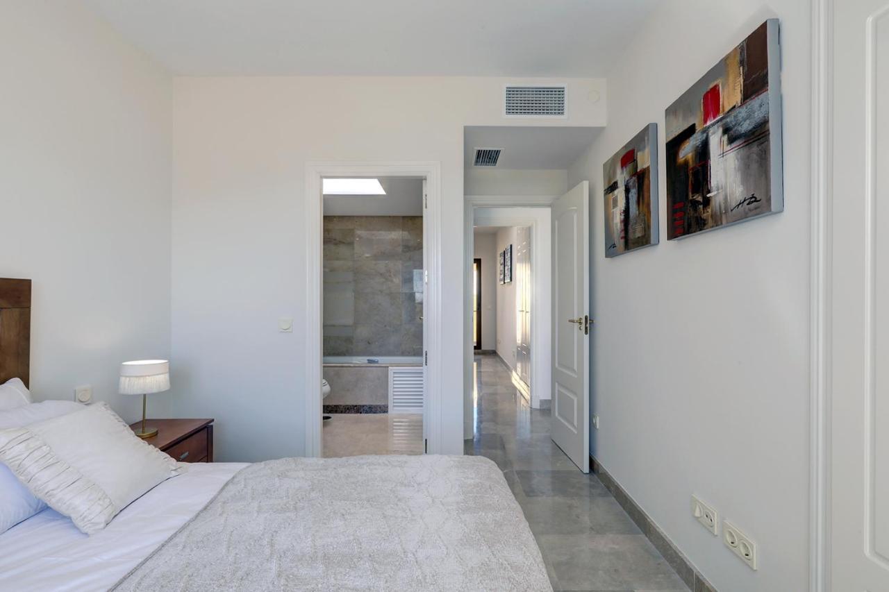Duquesa Village Apartment - 2 Bed/2 Bath Apartment With Panoramic Sea Views Manilva Exterior foto